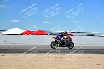 media/Mar-25-2024-Moto Forza (Mon) [[8d4319bd68]]/3-Intermediate Group/Session 4 (Front Straight Speed Pans)/